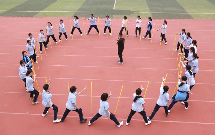 放松心情迎接高考。