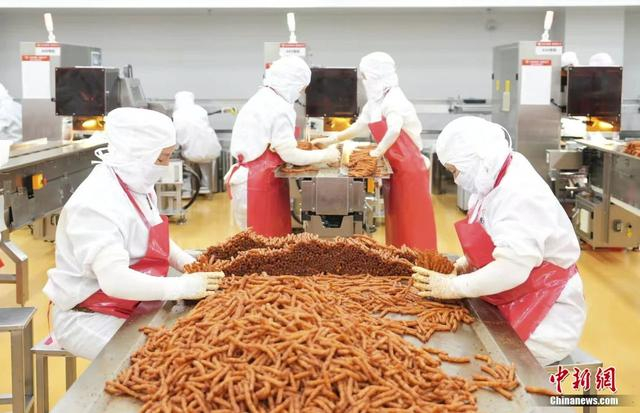 平江辣条。麻辣王子 供图