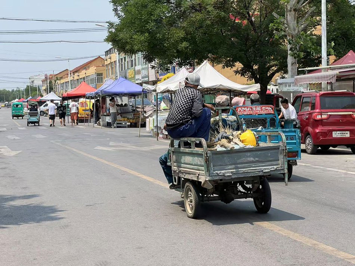 化工产业园附近的仁和一村。