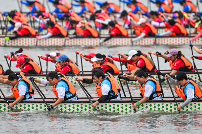 2025年广州国际龙舟邀请赛现场。