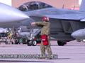 现代空战真相，未开一枪击溃防空网，美军黑科技降维打击！