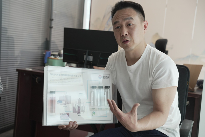 陈宇接受澎湃新闻采访。澎湃新闻记者 郑问 图