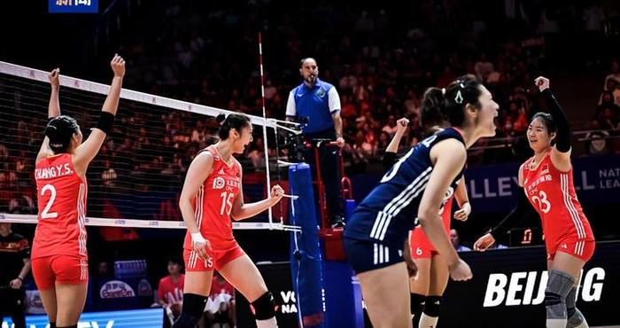 中国女排开门红！3-0战胜比利时