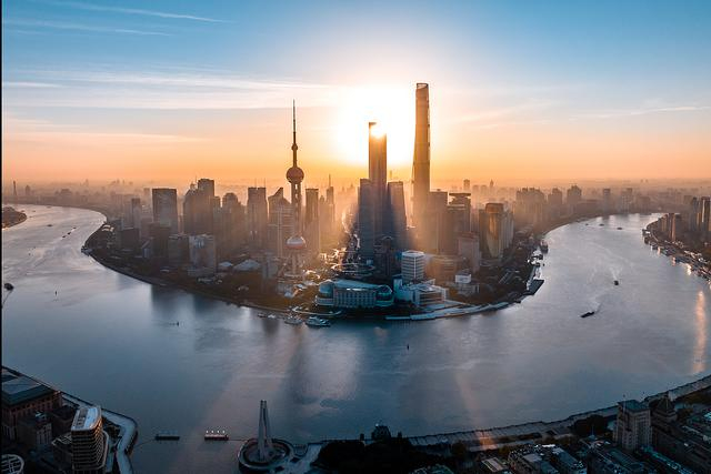 上海陆家嘴。视觉中国 图