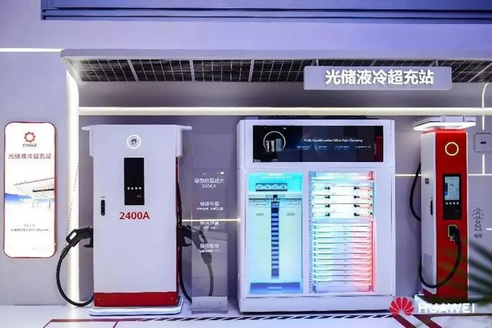 华为光储液冷超充站