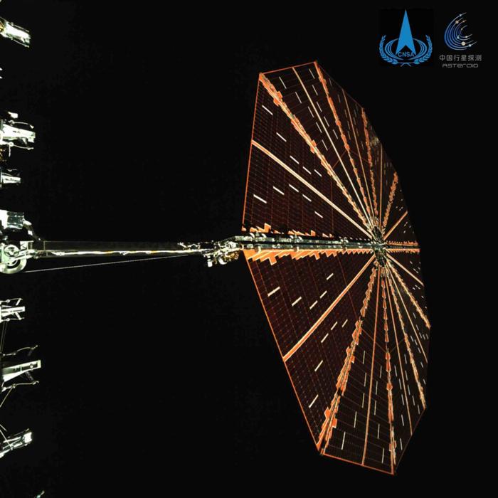 天问二号飞往小行星挖土，还要探测彗星，为何一次能干两件大事？