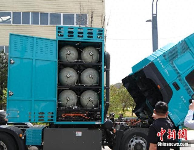 氢能重卡。中新网 李太源 摄