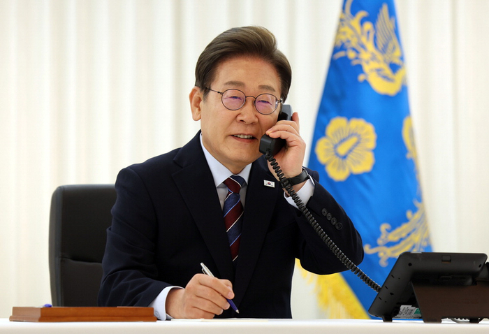 当地时间6月6日，李在明与特朗普通电话。&nbsp;韩国《每日经济新闻》