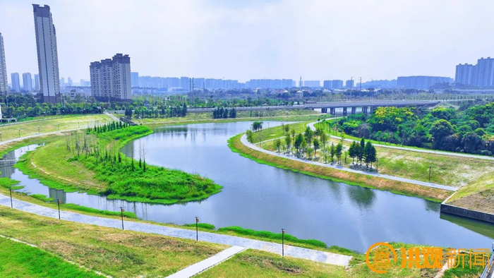 乌沙河水清岸绿风景如画