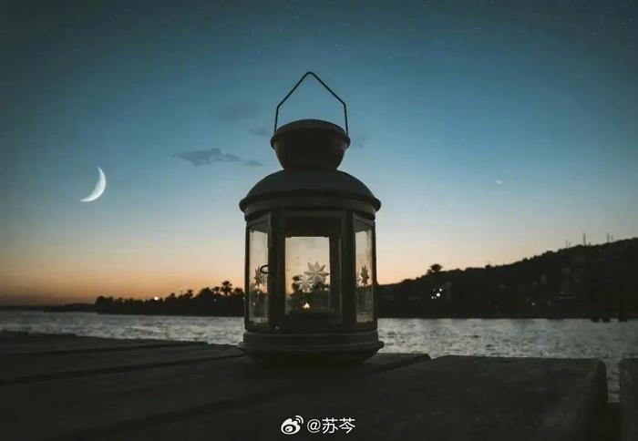 人没有一路都顺的，但坚持走正道，通常就能遇磨不遇难