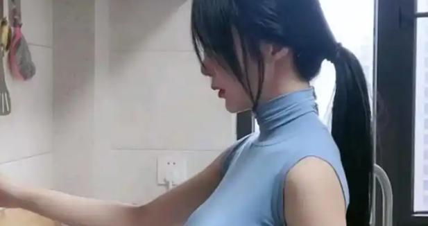 丈夫带12名同事来家中聚餐，给妻子30块钱买菜，吃饭时众人傻眼了