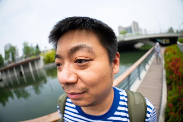 焦距：15mm 曝光时间：1/1600s 感光度ISO：100