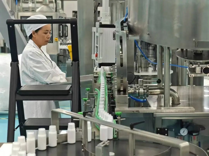 好医生攀西药业二期数字化智能工厂自动化生产线