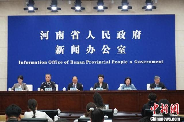 图为发布会现场。 连晨宇 摄