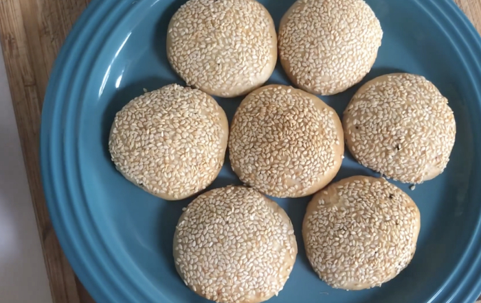       鸭油烧饼｜图源：b站@声优水滴 