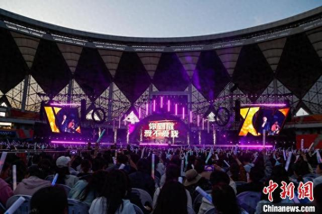 图为2025“在西宁”超级演唱会现场。马铭言摄