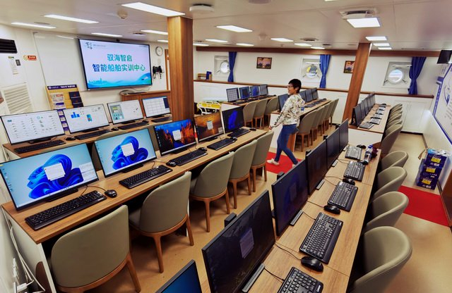 图为驭海智启智能船舶实训中心。摄影/章轲