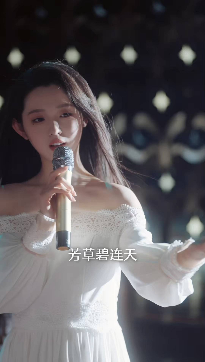 遇见真实的李柯以：这个“00后”短剧一姐，自带反差感丨谈艺录|乡下真千金竟是老祖宗|家庭伦理短剧|逆袭短剧|女频|十八岁太奶奶驾到，重整家族 ...