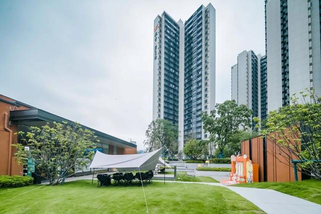 越秀·星汇文瀚实景图