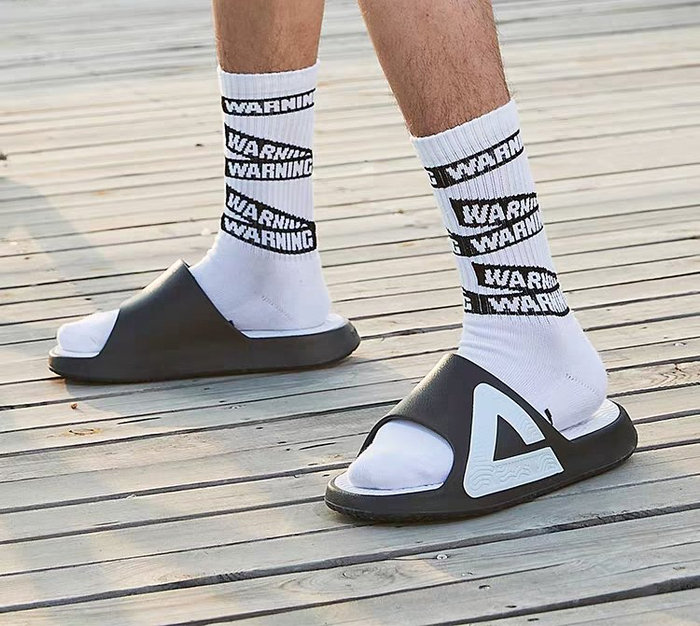 图片来源：匹克天猫官方旗舰店