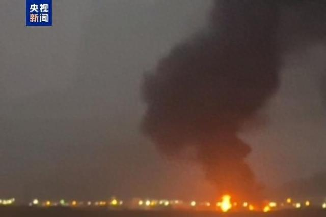 △当地时间13日凌晨，伊朗纳坦兹核设施遭以军打击