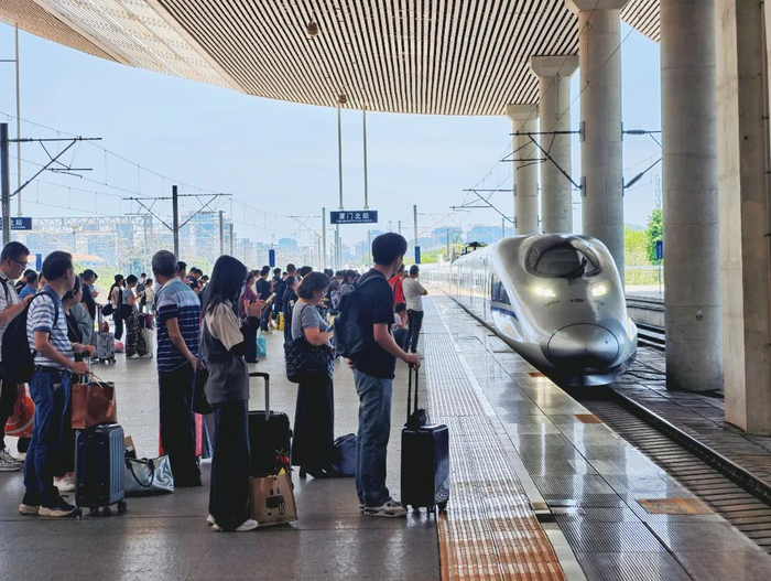 图源：厦门火车站