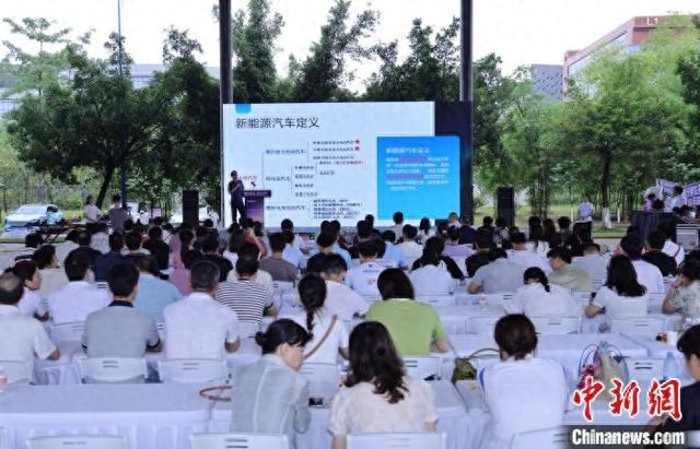 图为活动现场。张存立 摄