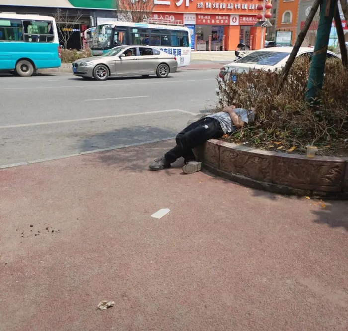 （图/社交媒体平台截图）