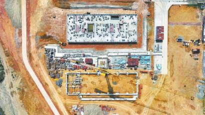 　　将于本月底完工的成都中欧班列集结中心。