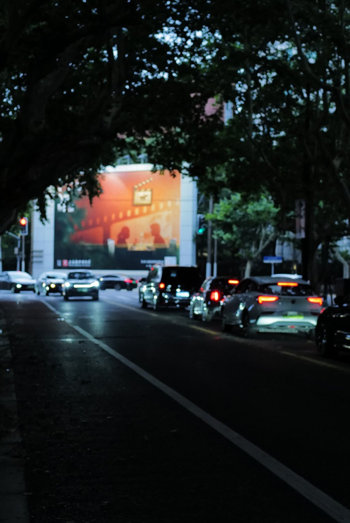 街景中的上影节海报 Pearl's Shanghai供图