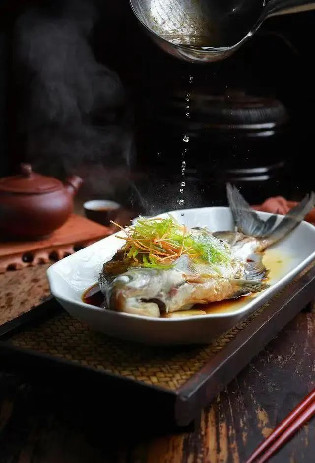 （清蒸武昌鱼）