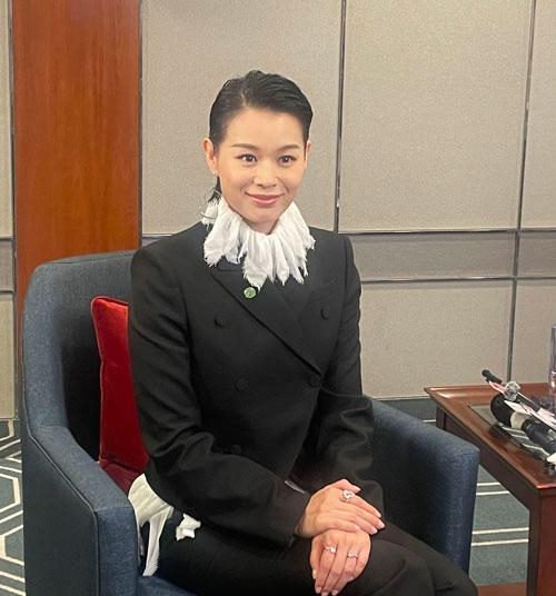 6月25日，胡杏儿与新潮观鱼等媒体对话。 新潮观鱼 摄 