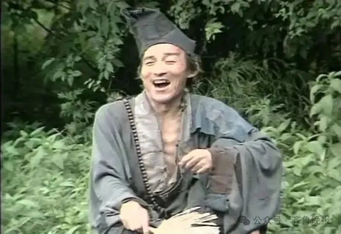 （游本昌饰演“济公”）