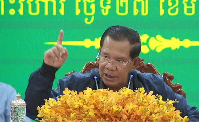 6月27日，洪森在柬泰边境召开新闻发布会 视频截图 