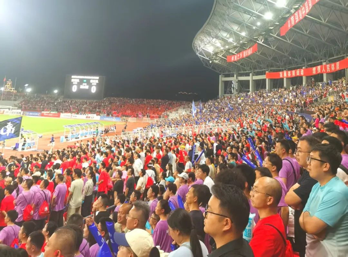 观众座无虚席。人民网记者王继亮摄
