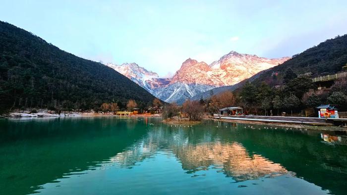 玉龙雪山 赵子荣 摄