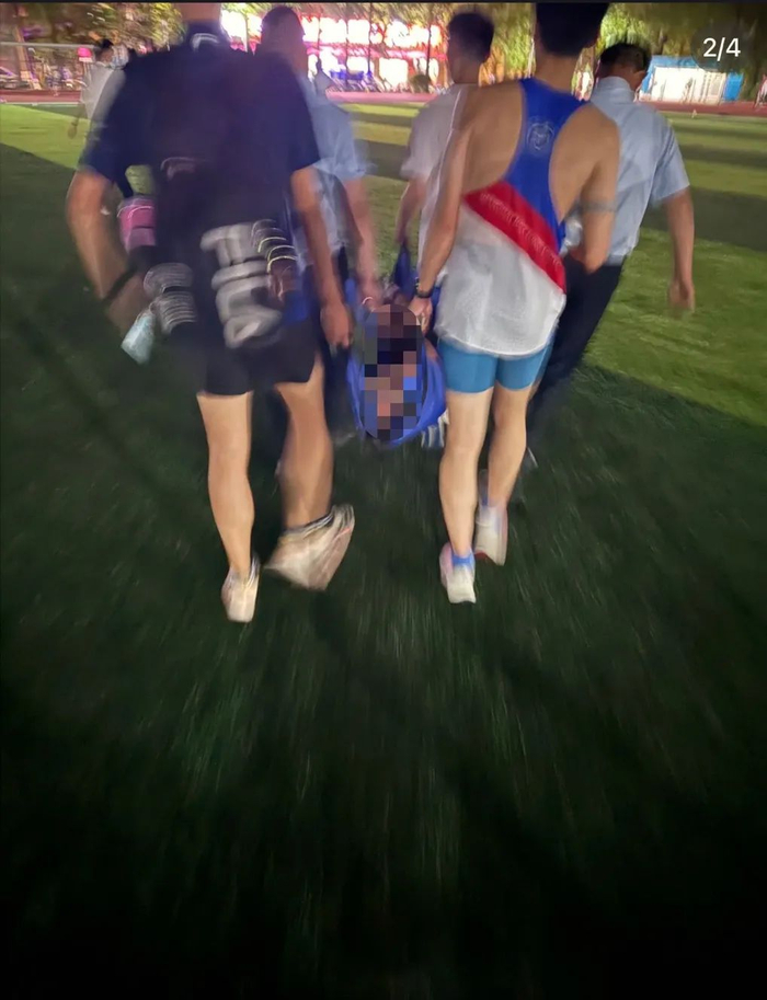 学生被送医  “潇湘晨报”微信公众号 图