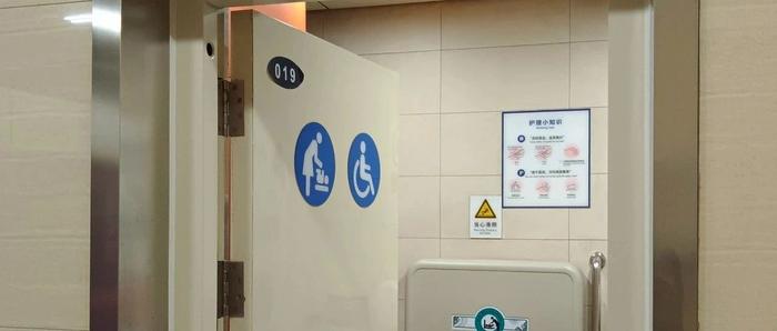 婴儿在展馆内喝奶被赶出一事引热议 |母婴室数量、质量、人情味都不能少