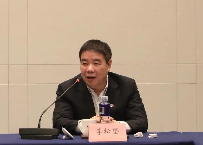 被“学霸儿子”曝光的“房产大王”,起底明园集团李松坚的商业往事