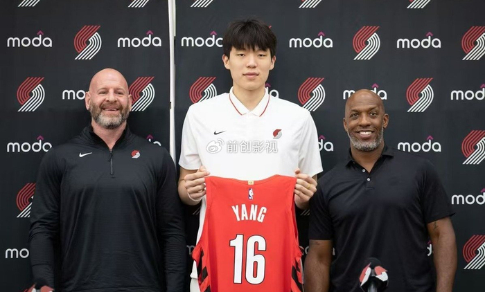 正式签约，菜鸟赛季442万，上缴青岛+篮协，杨瀚森还剩多少？