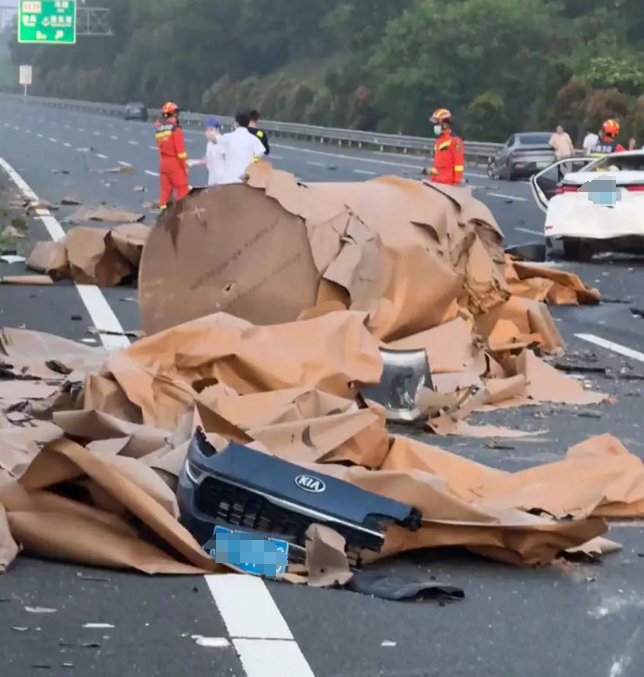 ▲网友发布的事故现场视频截图