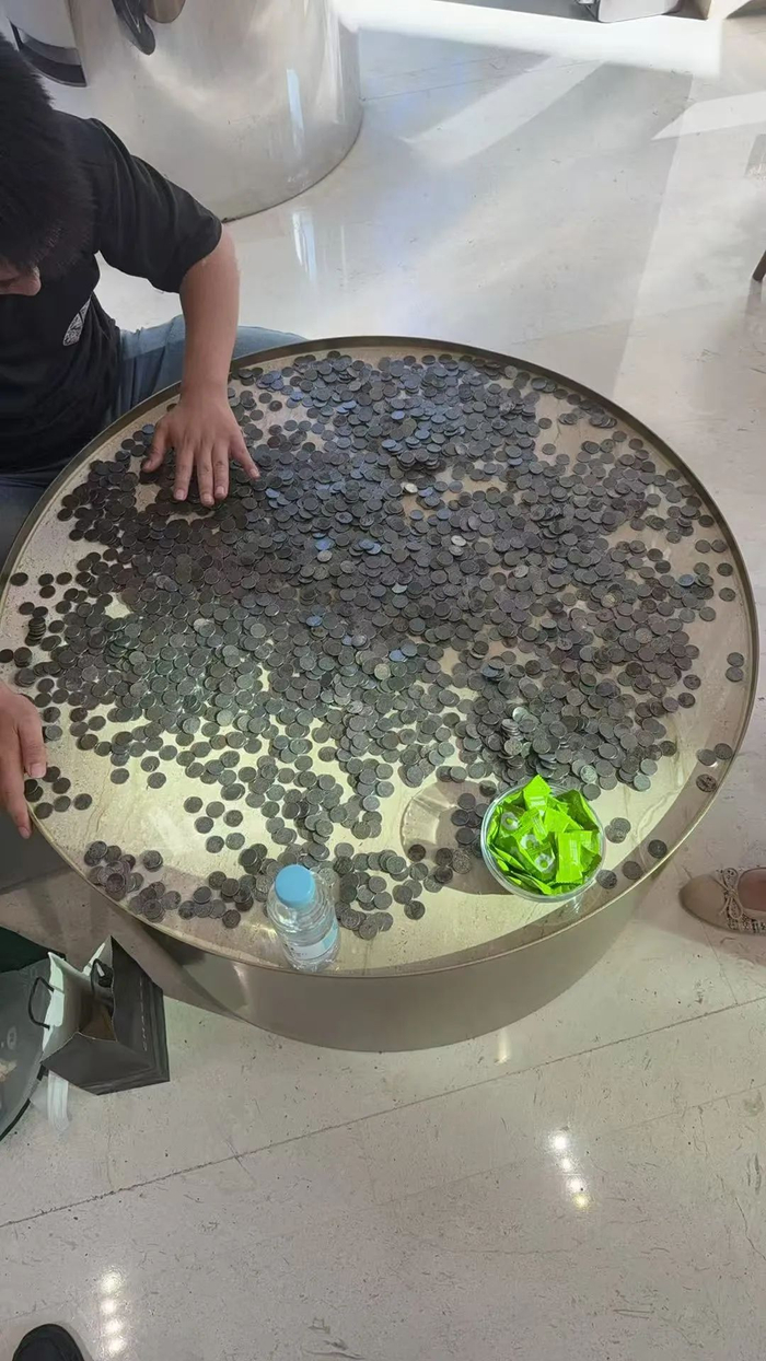 男子带140多斤1角硬币兑换被拒，银行：客户无法说明来源_财经头条