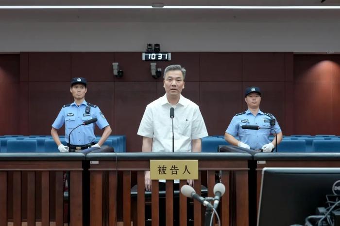 “上海第三中院”微信公众号 图