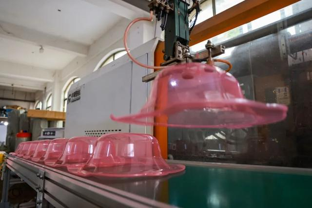 在义乌，百货类竞争越发激烈，商家之间价格战愈发猛烈