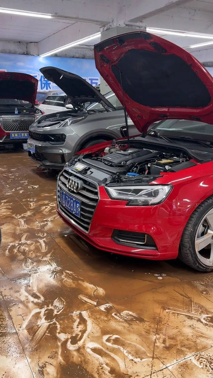 被水淹过的车辆