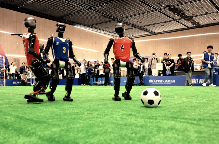 （2025国际人形机器人技能大赛日前在2025张江具身智能开发者大会上举办。图片来源：新华社）