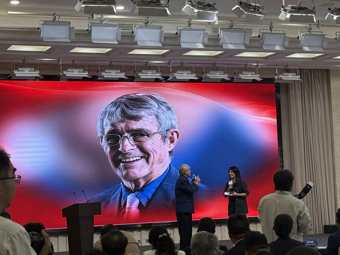 　　7月11日，前中国男足主教练博拉·米卢蒂诺维奇现身全球文明对话部长级会议“文明交流互鉴与人民相知相亲”平行分论坛。新京报记者 张建林 摄