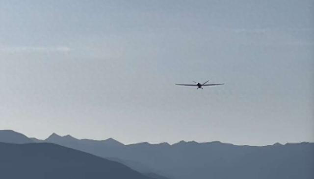 7月8日、9日及10日，连续三日调派翼龙应急型无人机飞赴灾区。受访者供图