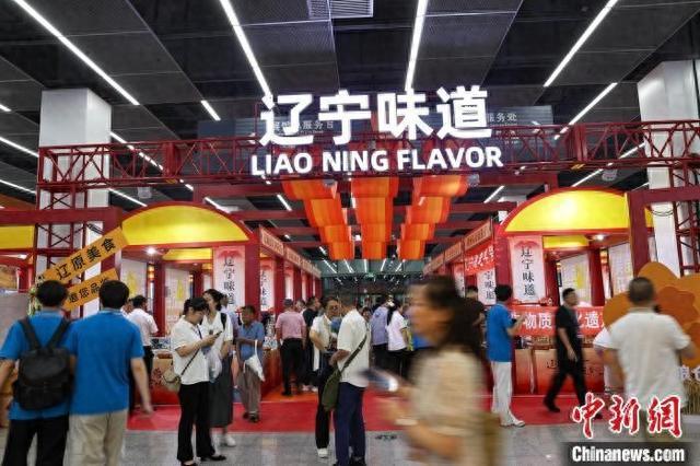 7月12日,第七届中国粮食交易大会在辽宁沈阳开幕。图为大会现场。于海洋 摄