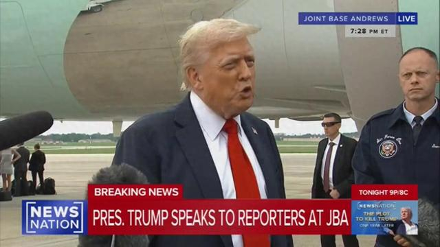 当地时间13日，特朗普在安德鲁斯联合基地接受采访 美媒报道截图 